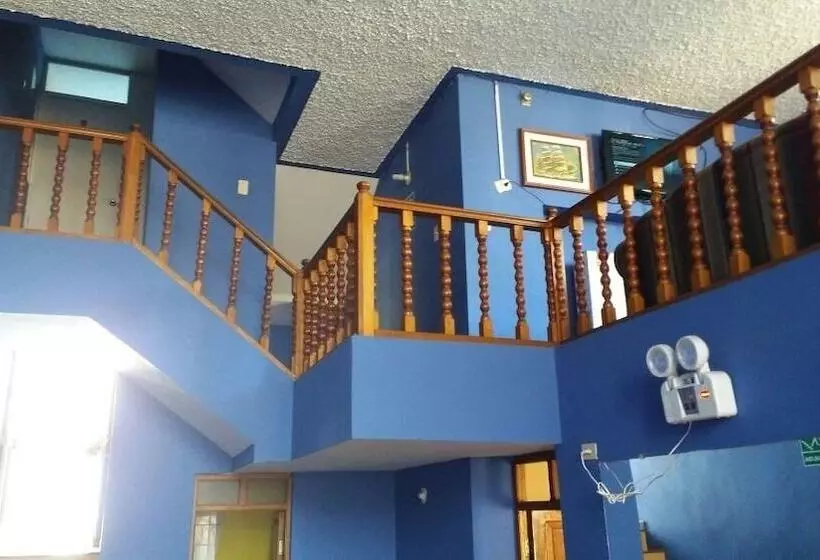 Hostal California Mollendo   Hostel