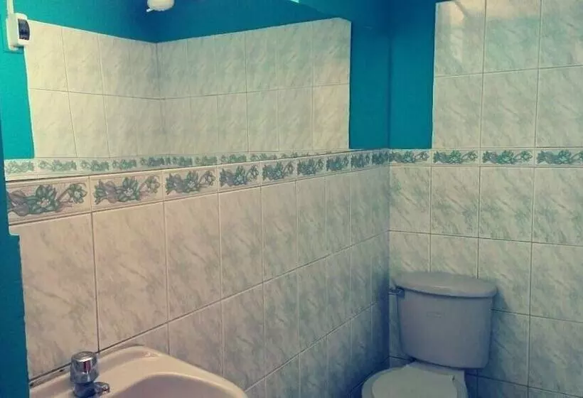 Hostal California Mollendo   Hostel