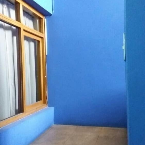 Hostal California Mollendo   Hostel