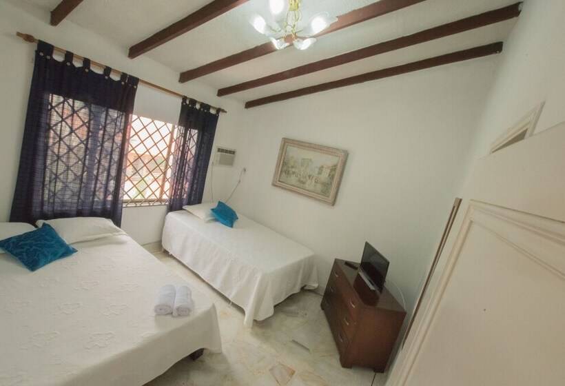 Hostal Casa Cristales