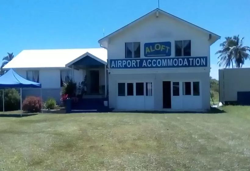 هتل Aloft Airport Accommodation