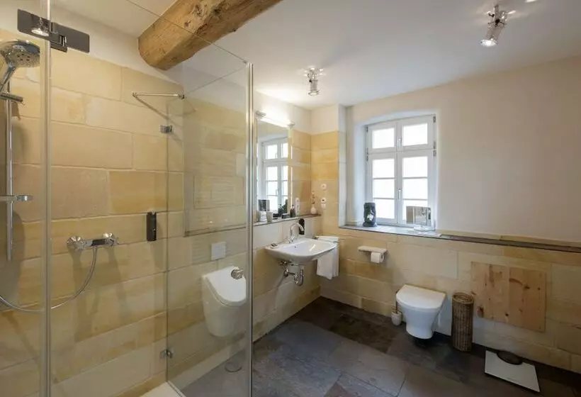 ホテル Burggarten Appartements Neuleiningen