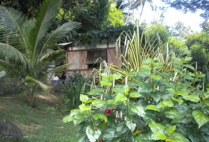 هتل Fare Oviri Lodge