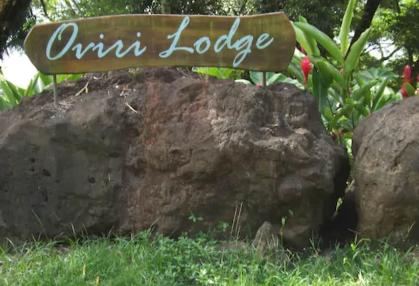 هتل Fare Oviri Lodge