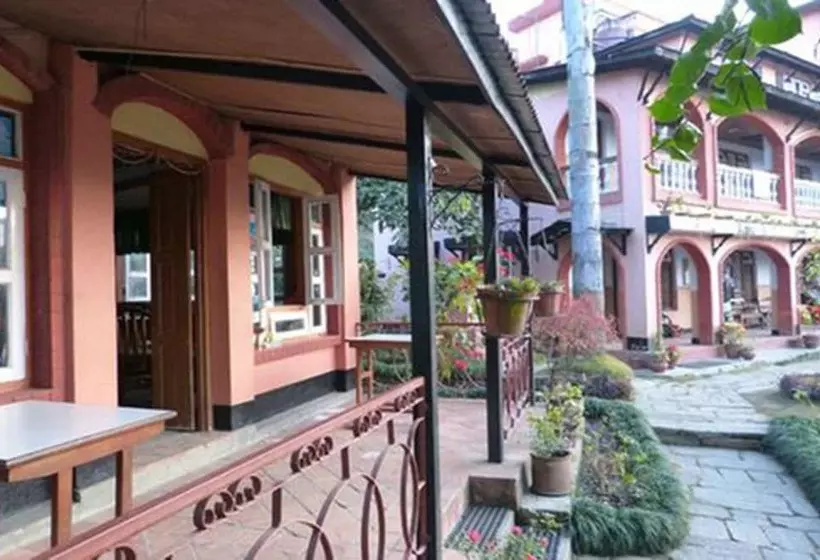 هتل Gurkha Inn
