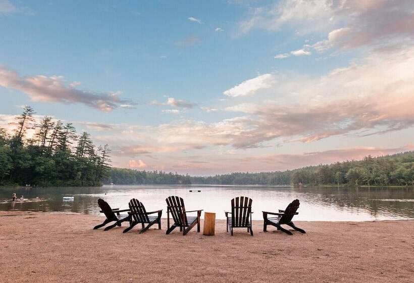 Отель Huttopia White Mountains