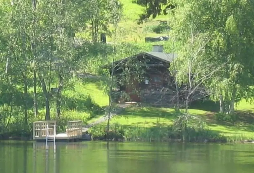 Hotelli Mansikkaharju Holiday Camp