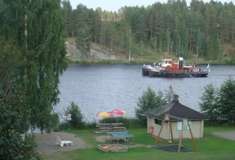 Hotelli Mansikkaharju Holiday Camp