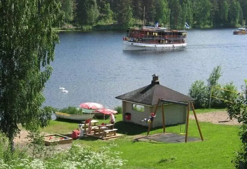 Hotelli Mansikkaharju Holiday Camp