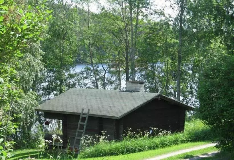 Hotelli Mansikkaharju Holiday Camp