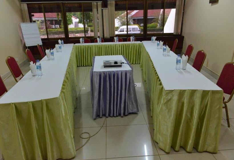 בית מלון כפרי Morogoro