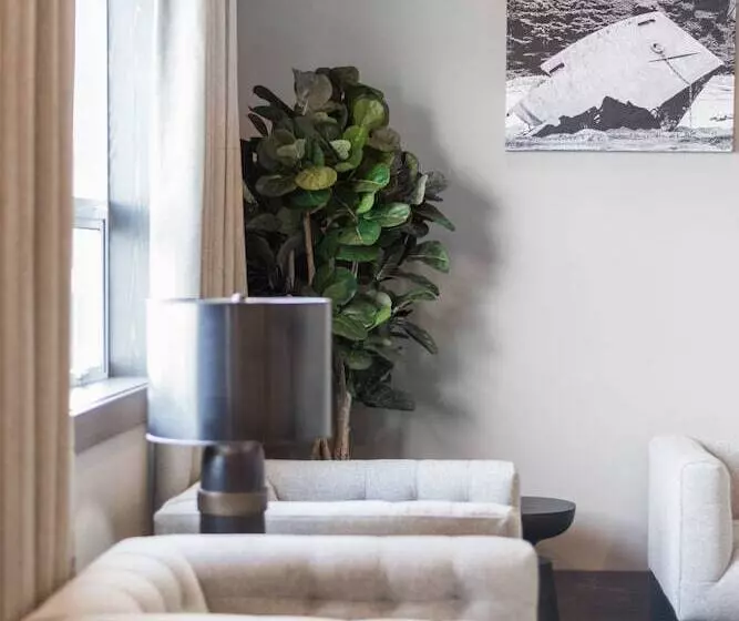 Hotelli Ocean House At Tlaga Gawtlaas