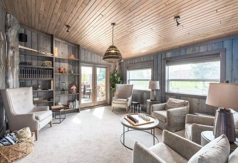 Hotelli Ocean House At Tlaga Gawtlaas