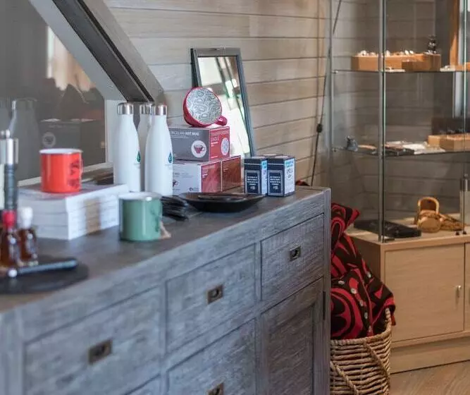 Hotelli Ocean House At Tlaga Gawtlaas