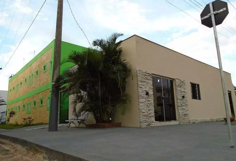 ホテル Pousada Dos Girassóis
