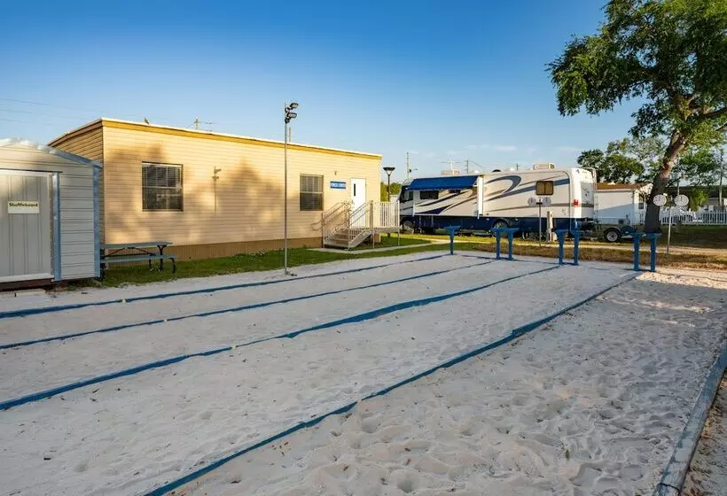 Hotelli Rainbow Village Of Largo