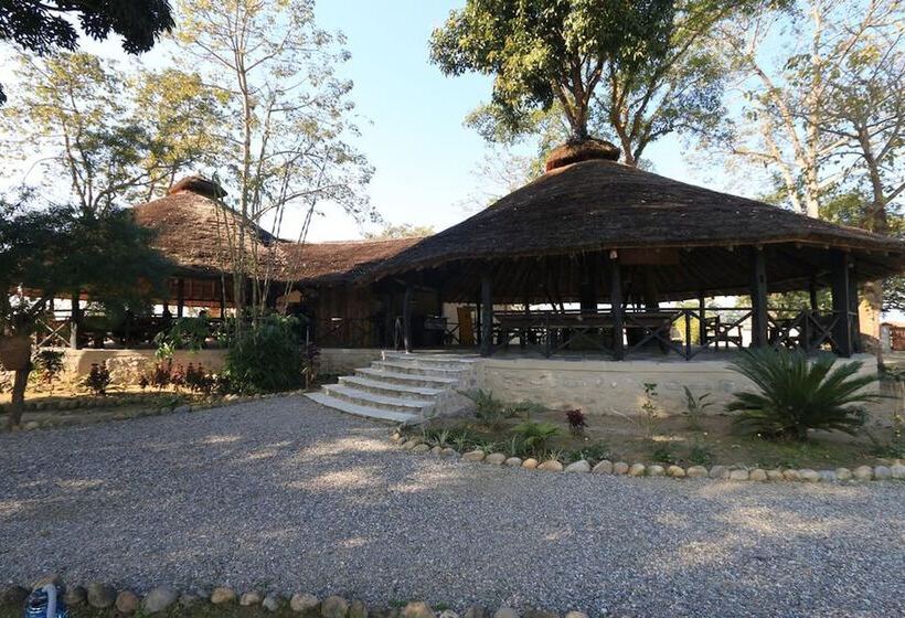 هتل Sarang Wildlife Sanctuary