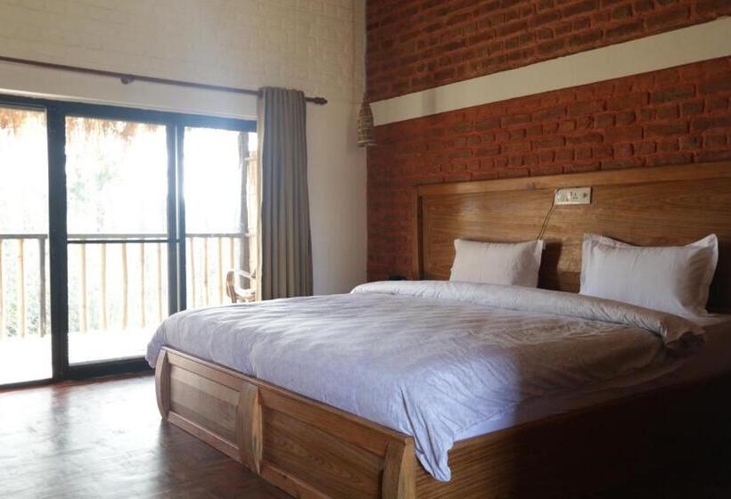 هتل Sarang Wildlife Sanctuary