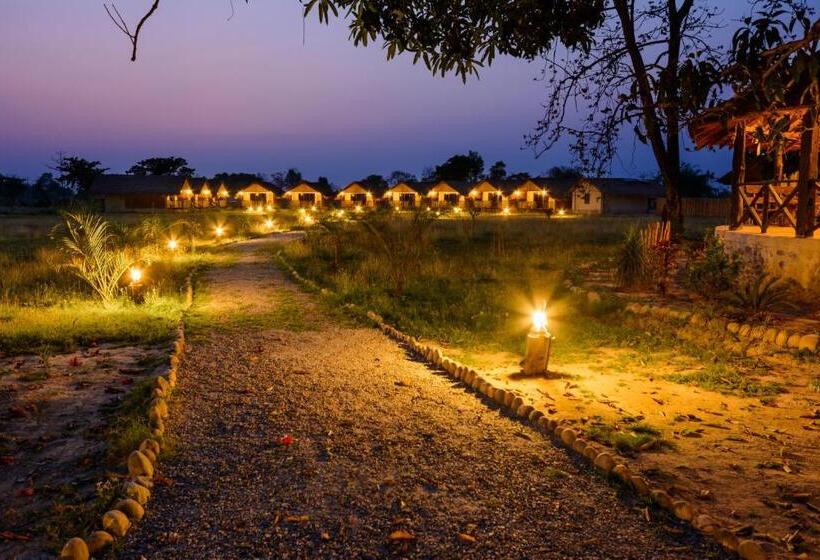 هتل Sarang Wildlife Sanctuary