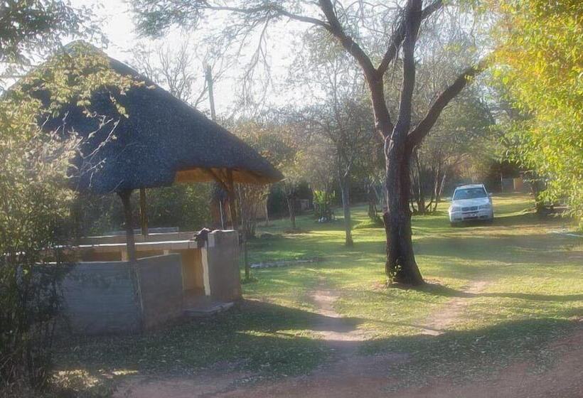 בית מלון כפרי Shametu River Lodge