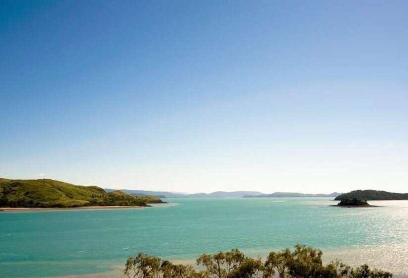 בית מלון כפרי Shoreline Apartments