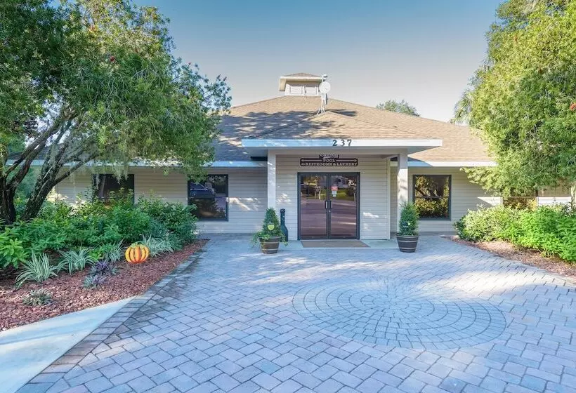 Hotelli Sun Retreats Crystal River