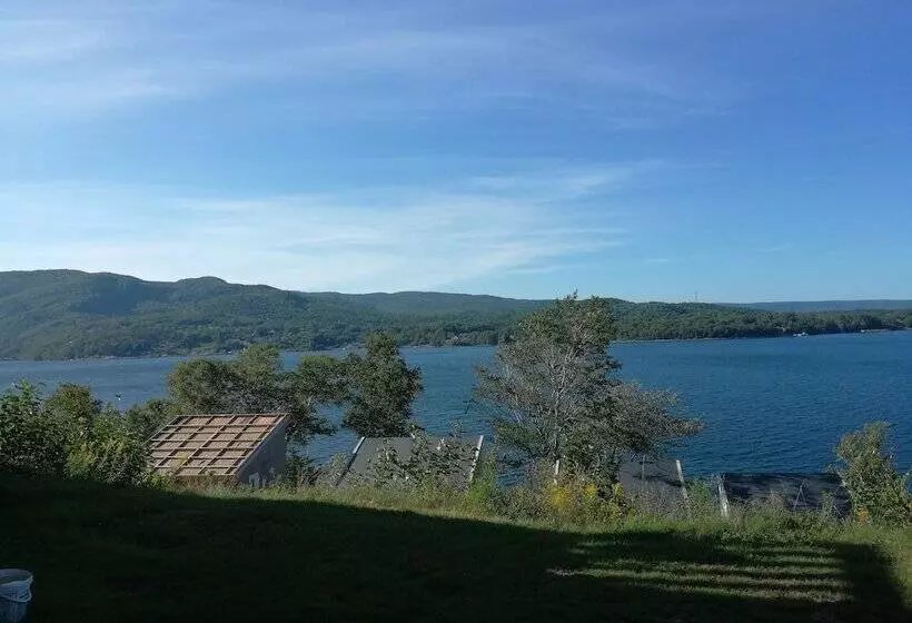 モーテル Knotty Pine Cottages