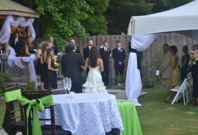 Пансион Cart Barn Inn