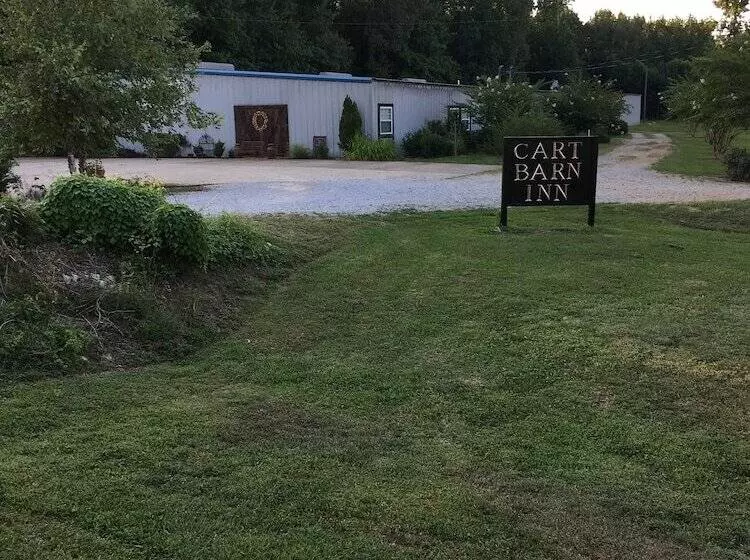 Majatalo Cart Barn Inn