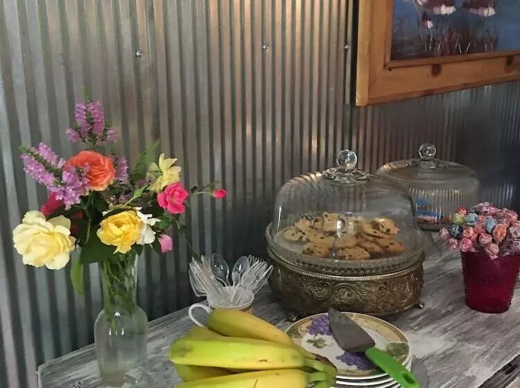 Majatalo Cart Barn Inn