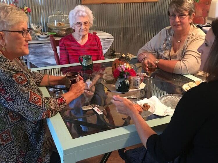 Пансион Cart Barn Inn