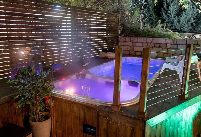 Пансион Osnata Boutique Suites