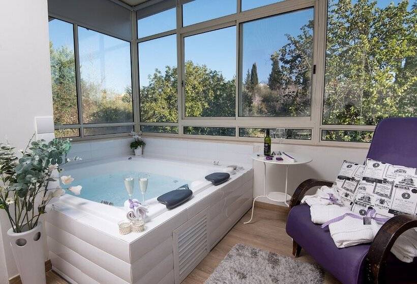 Пансион Osnata Boutique Suites