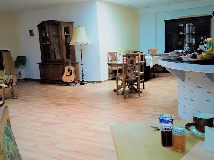 Pension, Seminarräume & Käsemanufaktur Im Leezener Hof