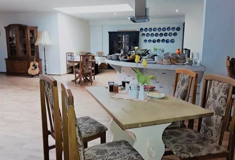 Pension, Seminarräume & Käsemanufaktur Im Leezener Hof