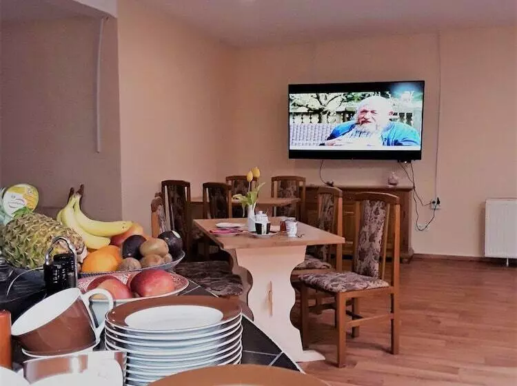 Pension, Seminarräume & Käsemanufaktur Im Leezener Hof