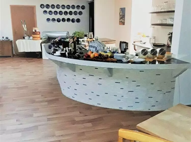 Pension, Seminarräume & Käsemanufaktur Im Leezener Hof