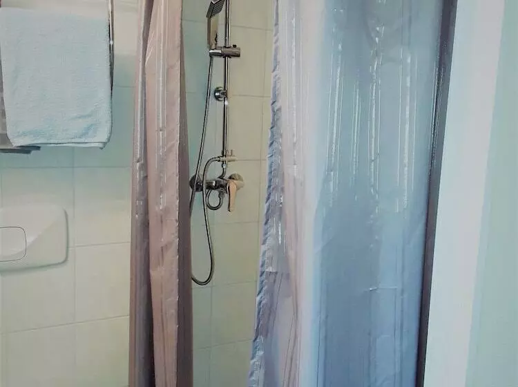 Pension, Seminarräume & Käsemanufaktur Im Leezener Hof