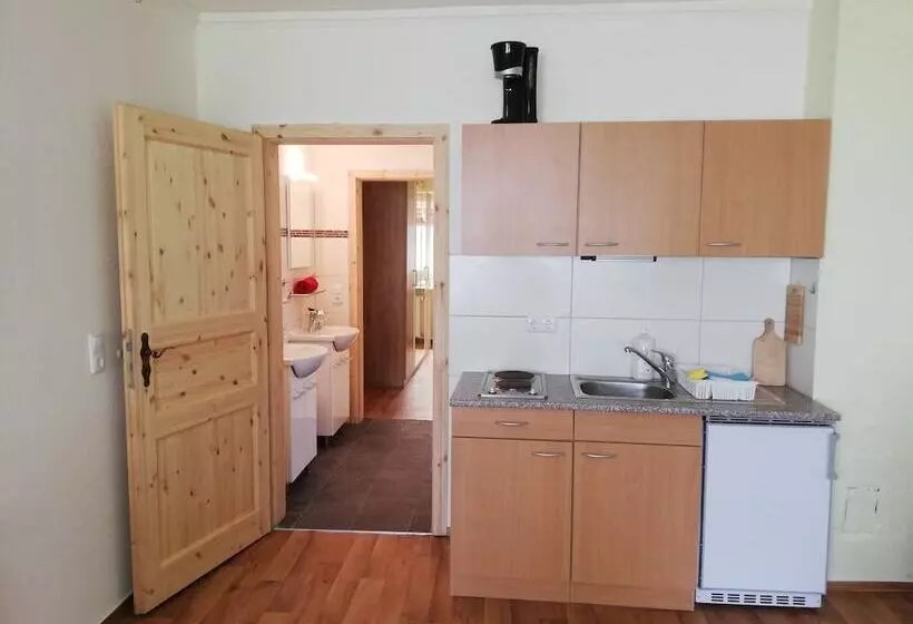 Pension, Seminarräume & Käsemanufaktur Im Leezener Hof