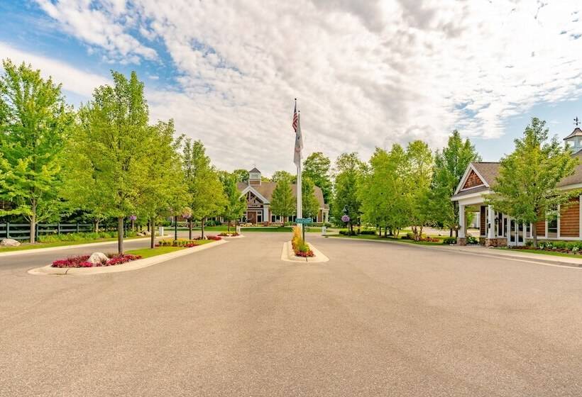 منتجع Sun Outdoors Petoskey Bay Harbor
