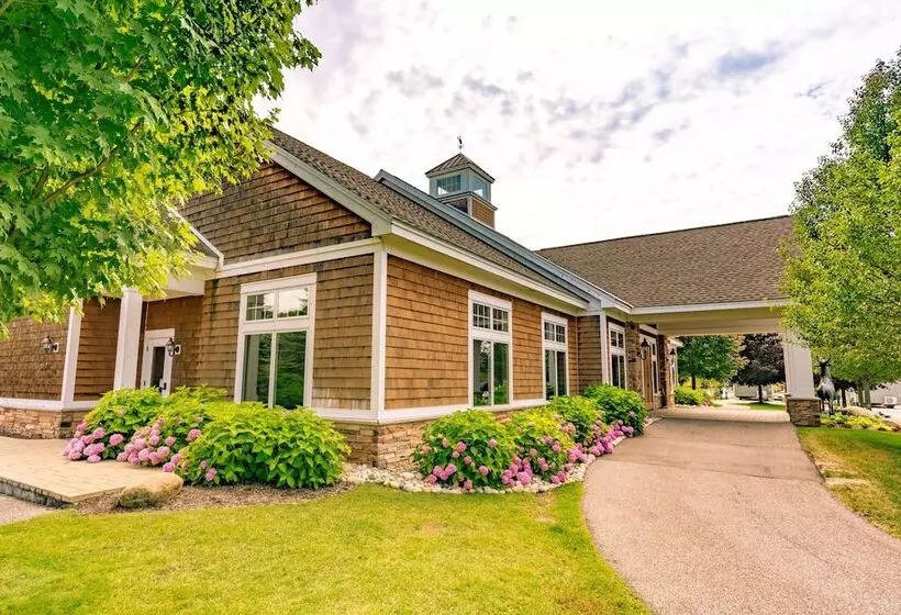 Lomakeskus Sun Outdoors Petoskey Bay Harbor