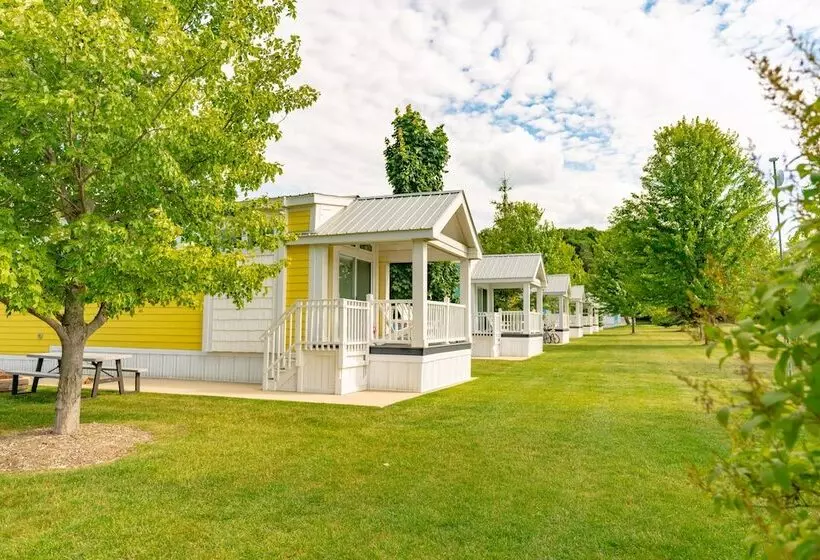 Lomakeskus Sun Outdoors Petoskey Bay Harbor