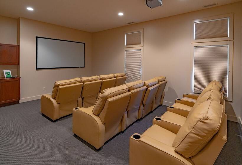 منتجع Sun Outdoors Petoskey Bay Harbor