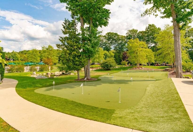 منتجع Sun Outdoors Petoskey Bay Harbor