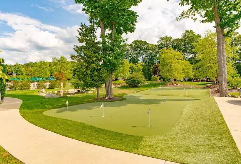 Lomakeskus Sun Outdoors Petoskey Bay Harbor