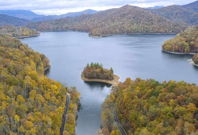 Staynantahala   Smoky Mountain Cabins And Luxury Yurts