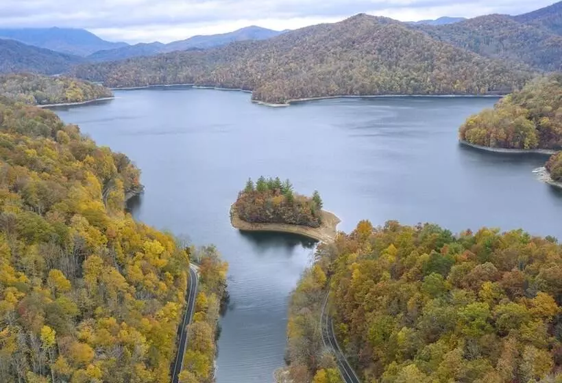 Staynantahala   Smoky Mountain Cabins And Luxury Yurts