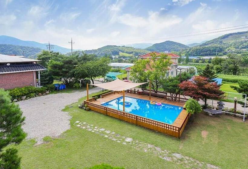 Yangpyeong Moegaram Pension