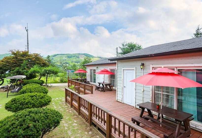 Yangpyeong Moegaram Pension