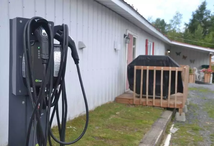 Aamiaismajoitus (B&B) Auberge Papillon Lune